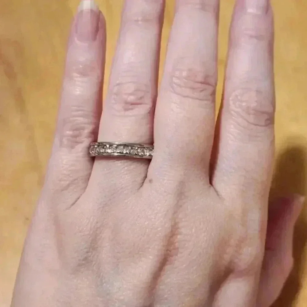 Elegant Square Cut Rhinestone Ring Size 7 - Picture 4 of 4